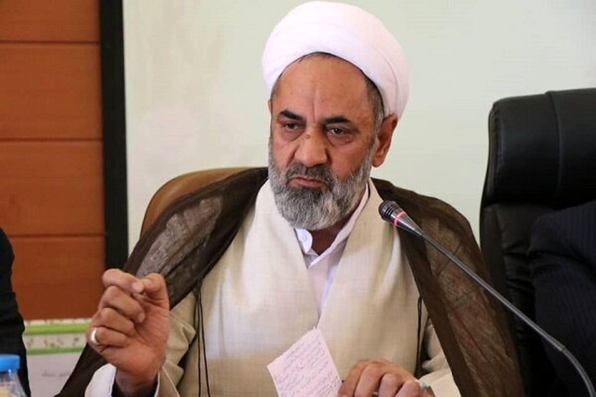 عقب نشینی امام جمعه رفسنجان از اظهاراتش: دوچرخه‌سواری زنان حرام ذاتی نیست / بانوان دور از چشم نامحرمان دوچرخه سواری کنند