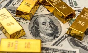 طلای جهانی ثابت ماند اما دلار سرعت گرفت