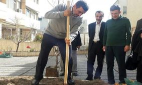 احمدی نژاد کجاست؟ 