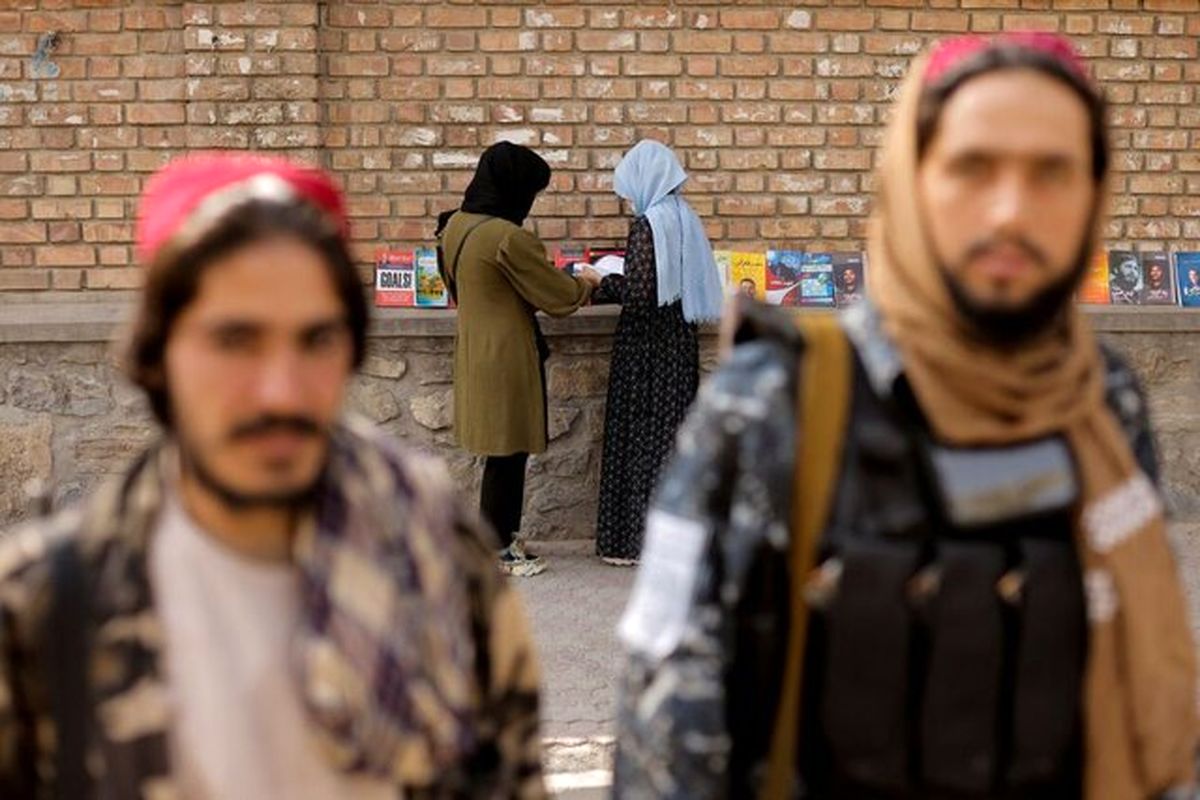 طالبان دانشگاه‌های دولتی را بازگشایی می‌کند اما هیچ سخنی از دانشجویان خانم نیست

