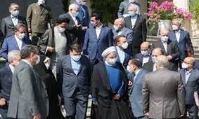مدیران روحانی همچنان در پاستور
