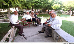 ۶۰ درصد سالمندان ایران تنها زندگی می‌کنند