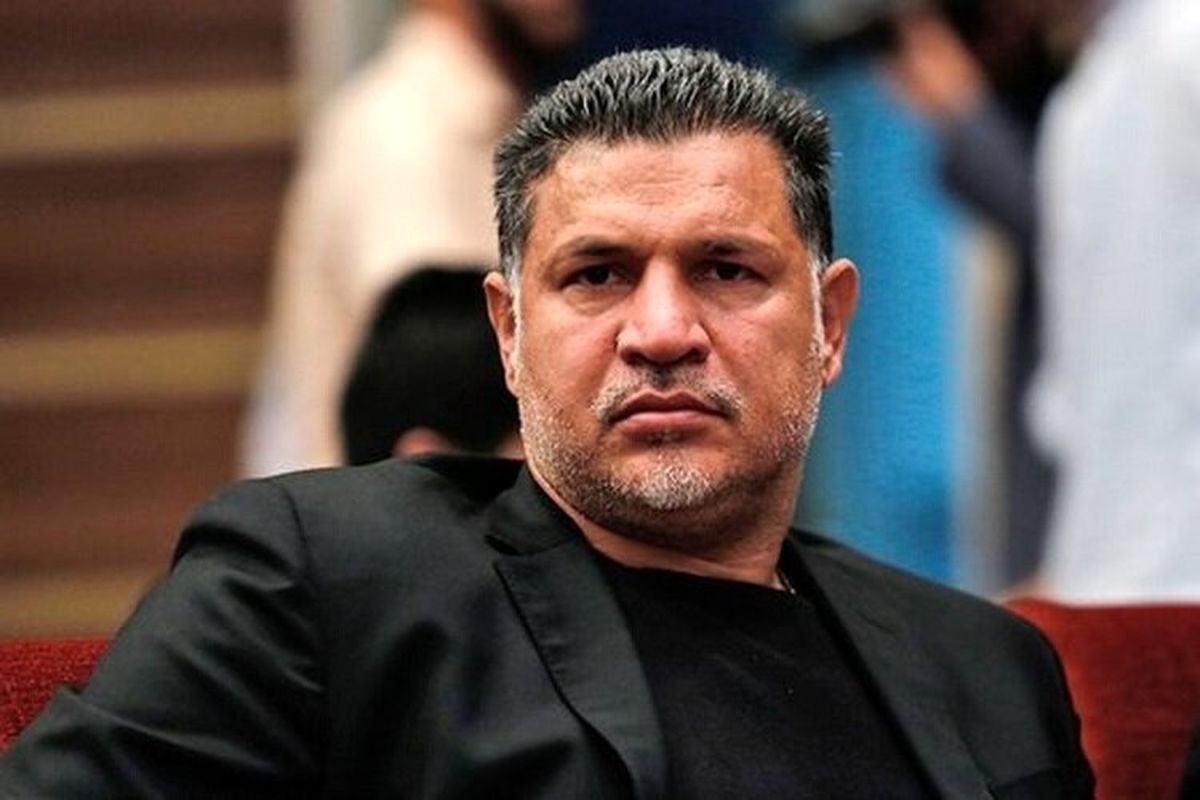 واکنش علی دایی به توقیف پاسپورتش: بعد از این بی‌احترامی پس دادن گذرنامه چه معنایی دارد؟
