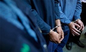 لحظه درگیری سارقان با طلافروش ملایری/ ویدئو+18