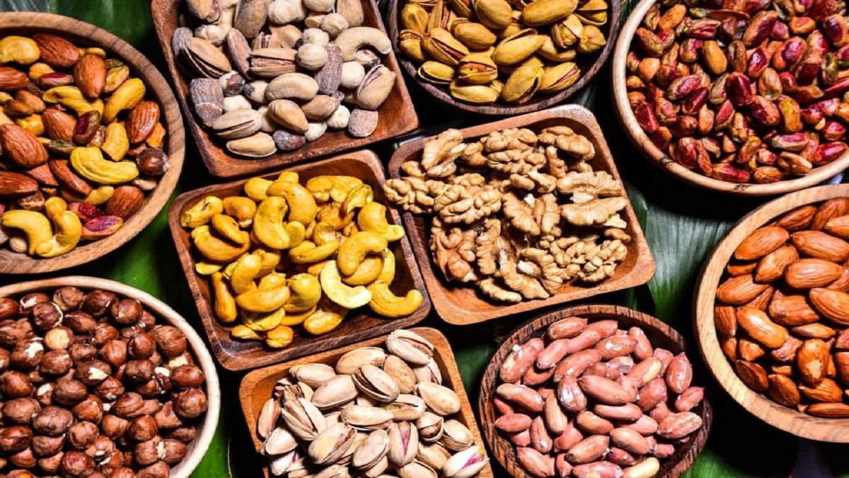 دادگاه‌ های سیار، کنترل قیمت‌های شب عید را آغاز کردند

