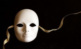 اعتراض یک نمایش به آلودگی هوا ‌
