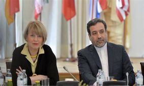 عراقچی با هلگا اشمید دیدار کرد