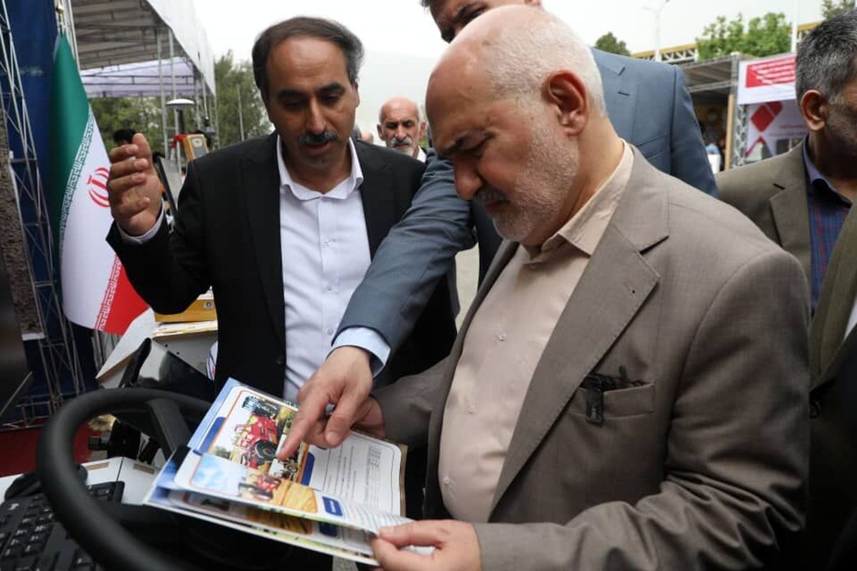 استاندار خوزستان: بستر مناسب برای جذب سرمایه‌گذار و توسعه صادرات در استان فراهم است