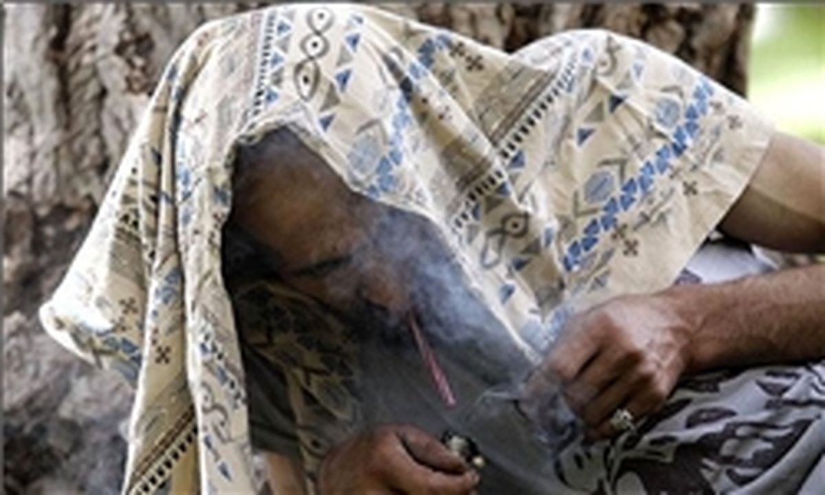 کودکان آواره! نوه های پیرمرد معتاد مشهدی روی دستش مانده بودند