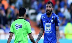 واکنش مدیر برنامه های چشمی به عقد قرارداد با الاهلی