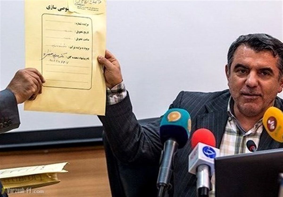 دو شرط پوری حسینی برای واگذاری استقلال و پرسپولیس