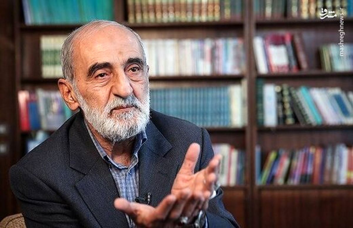 نصیحت های حسین شریعتمداری به آیت الله یزدی و آملی لاریجانی