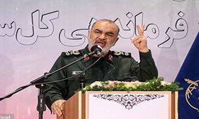 فرمانده سپاه: مذاکره و سازش هیچ مسئله‌ای را حل نمی‌کند / وقتی از منطق مقاومت به مذاکره روی آورید نشانه ضعف است