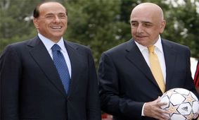 گالیانی: برلوسکونی هنوز عرضه اداره باشگاه را دارد/ میلان بچه یتیم نیست!