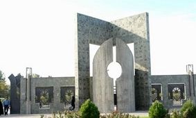 اتمام‌ حجت رئیس دانشگاه فردوسی با‌ دارندگان‌ مدارک D.B.A و M.B.A