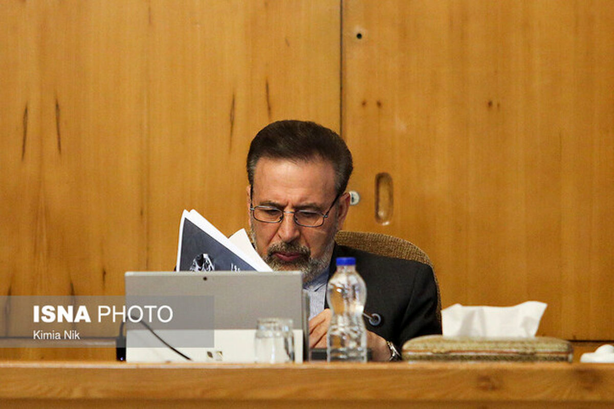 واکنش واعظی به مقایسه «بگم، بگم»احمدی نژاد با «می‌گویم»روحانی