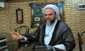 کاندیداتوری لاریجانی معادلات را برهم می‌زند/ این‌گونه نیست که یک گروه حرف نهایی و آخر را در قم بزند