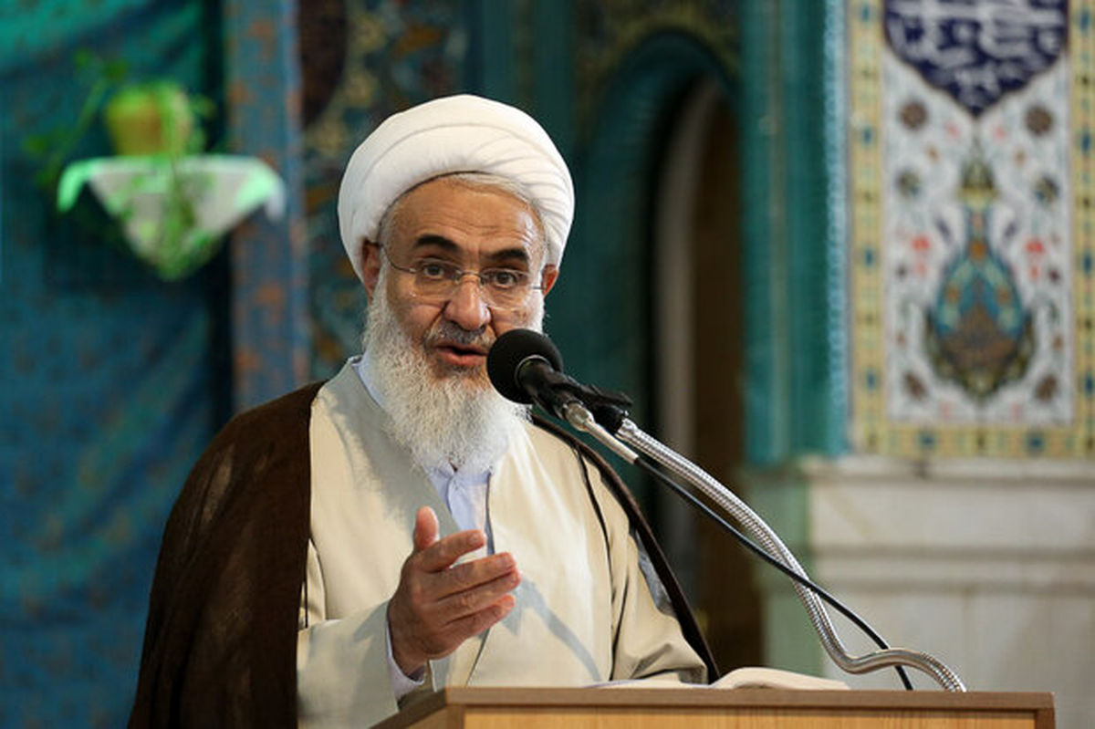 مردم قزوین در راهپیمایی میثاق با ولایت شرکت می کنند