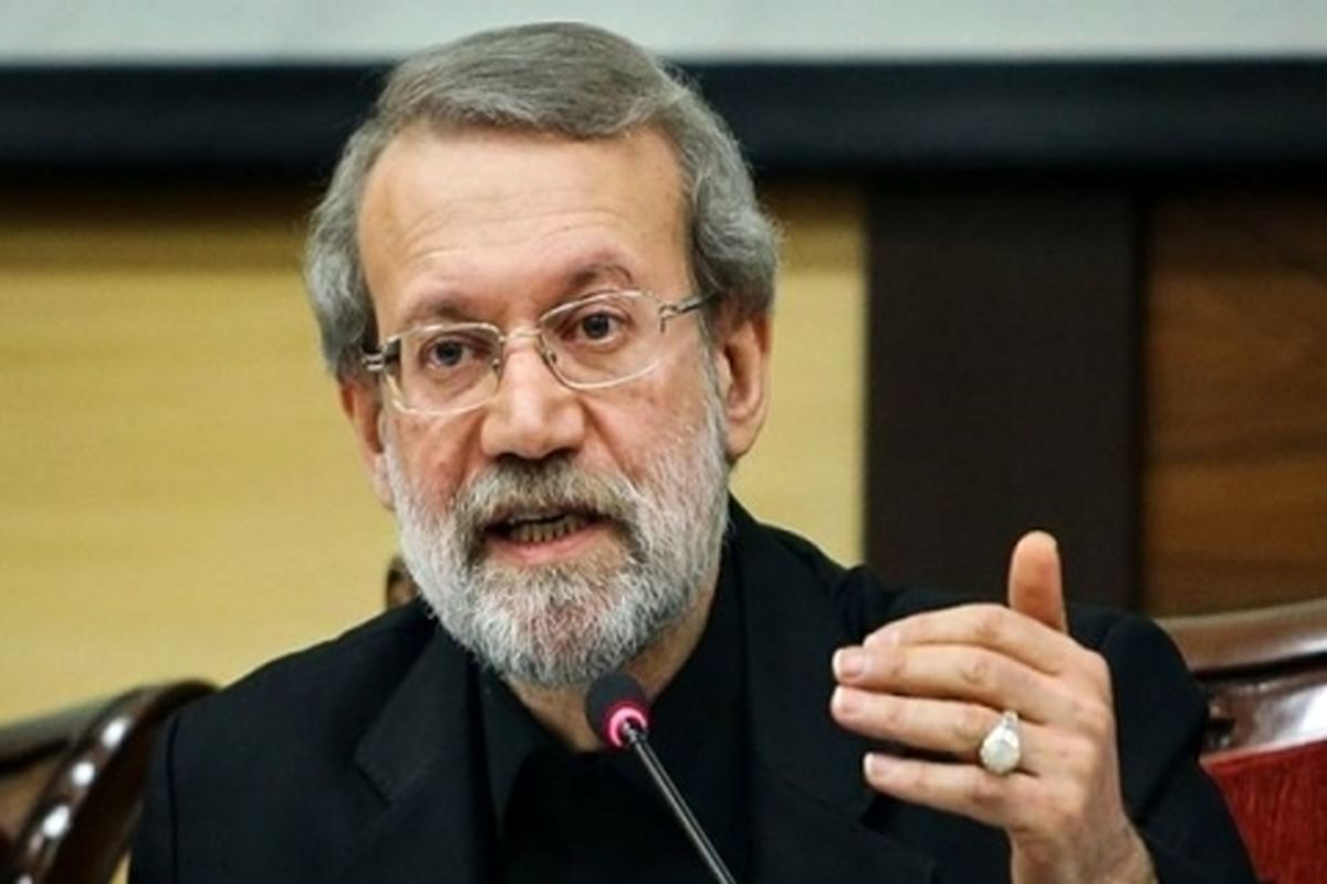 لاریجانی: عربستان دیه شهدا منا را پرداخت کند