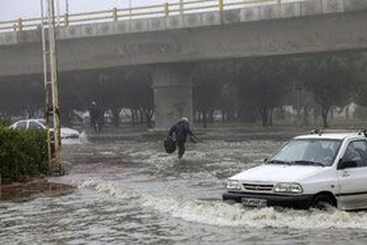 شهردار اهواز هزینه‌کرد در خصوص آبگرفتگی‌ها را بیهوده می‌داند