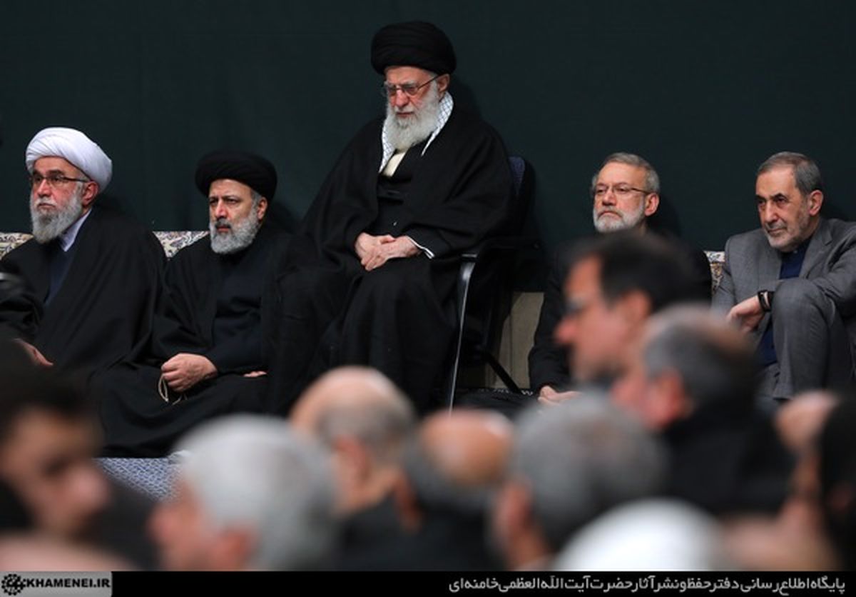 روحانی در مراسم عزاداری حسینیه امام خمینی نبود؟