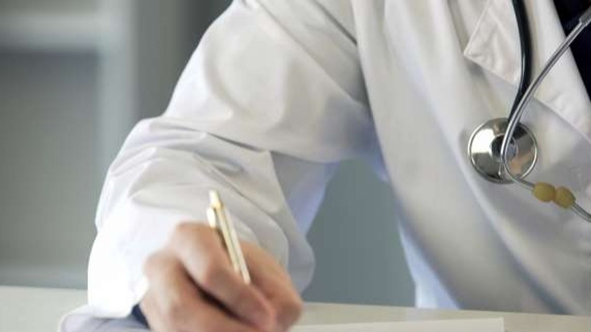 چرا پزشکان بدخط هستند؟
