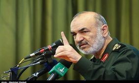 انقلاب اسلامی هندسه قدرت جهان را تغییر داد/ از هویت مسلمانان مظلوم دفاع می‌کنیم