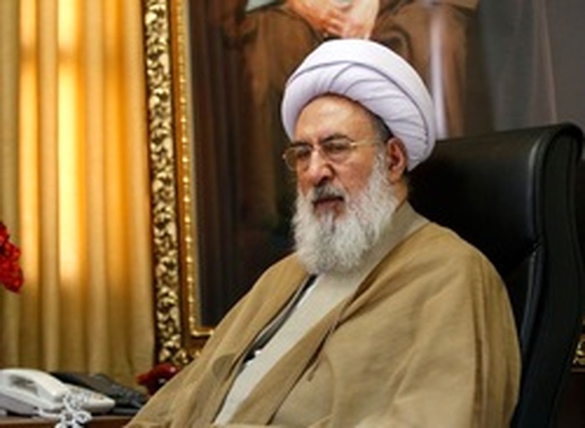 شخص محتکر مفسد فی الارض است