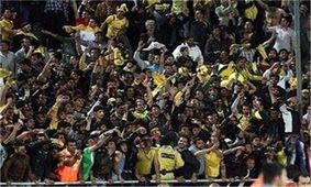 جشن و پایکوبی هواداران سپاهان در خیابان