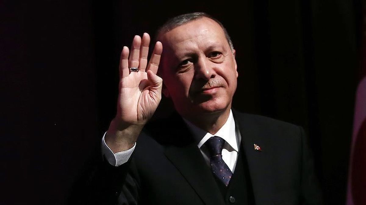 فیلم| لحظات احساسی اردوغان از شنیدن نوای اذان در اسپانیا