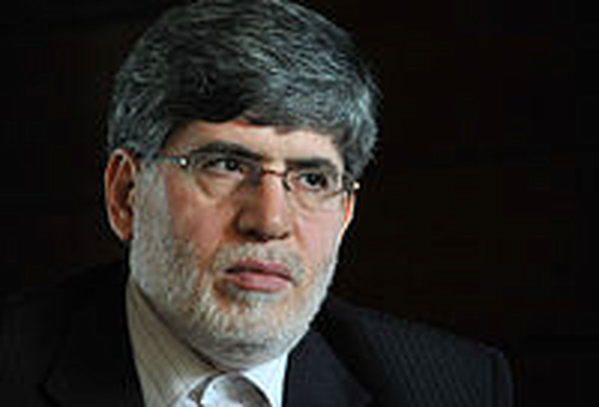 مشاور احمدی‌نژاد زیر تیغ جراحی رفت