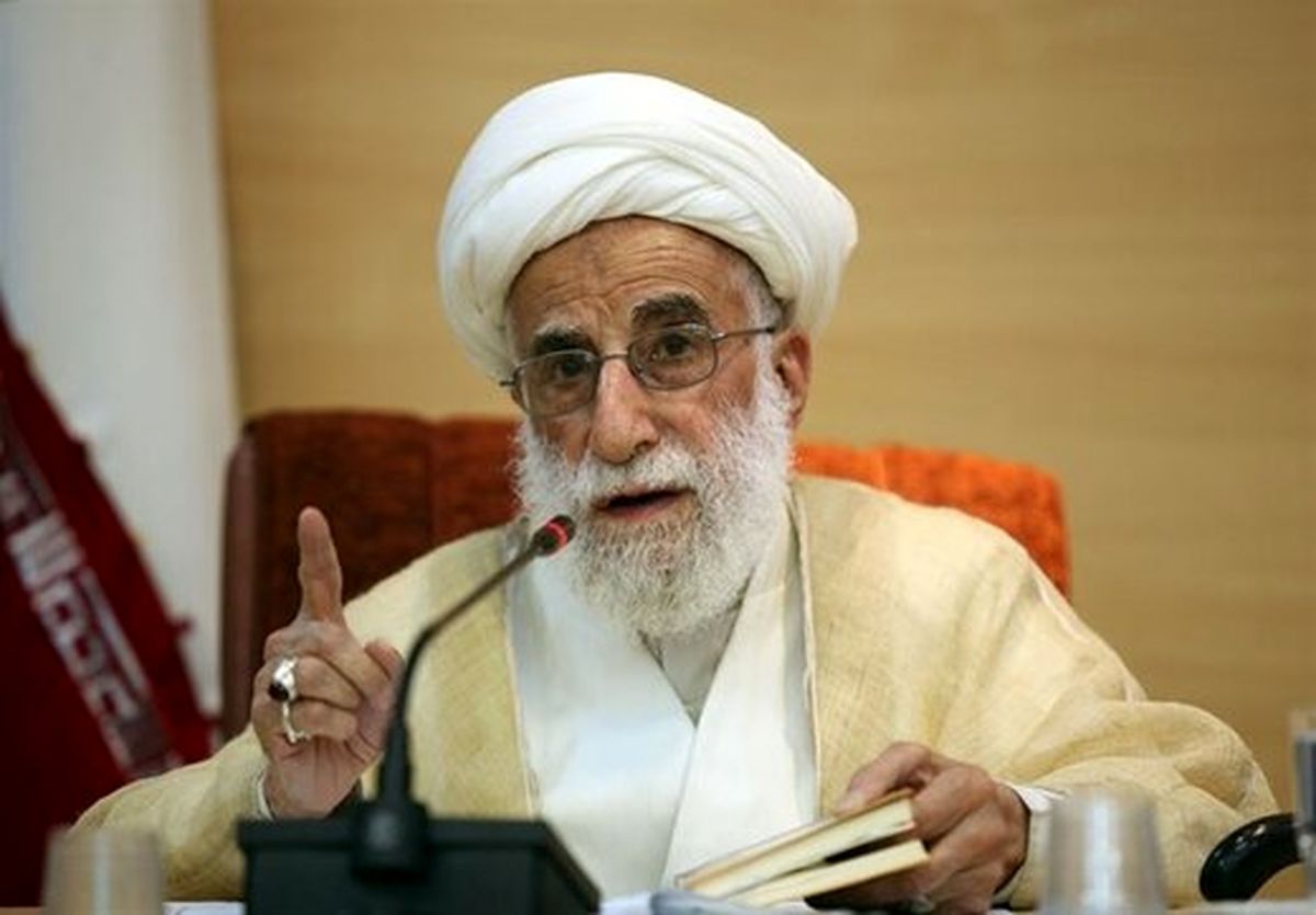 ماجرای شوخی رهبر انقلاب با سن آیت‌الله جنتی