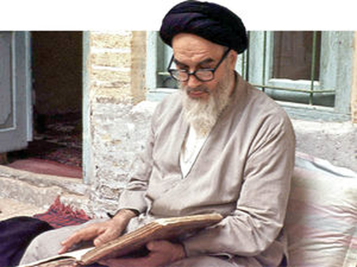 امام خمینی: نگرانم محتوای جمهوری اسلامی را نتوانیم اسلامی بکنیم