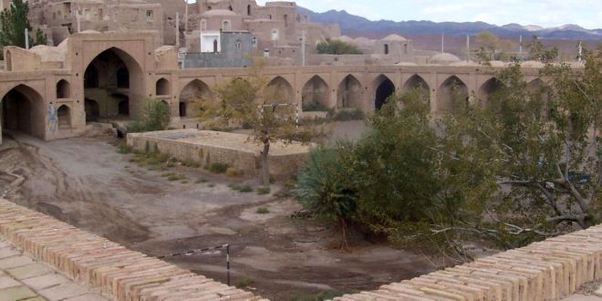 مرمت کاروانسرای شاه عباسی میامی