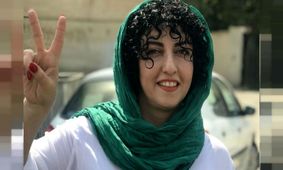 تصاویری از معاینه نرگس محمدی در زندان