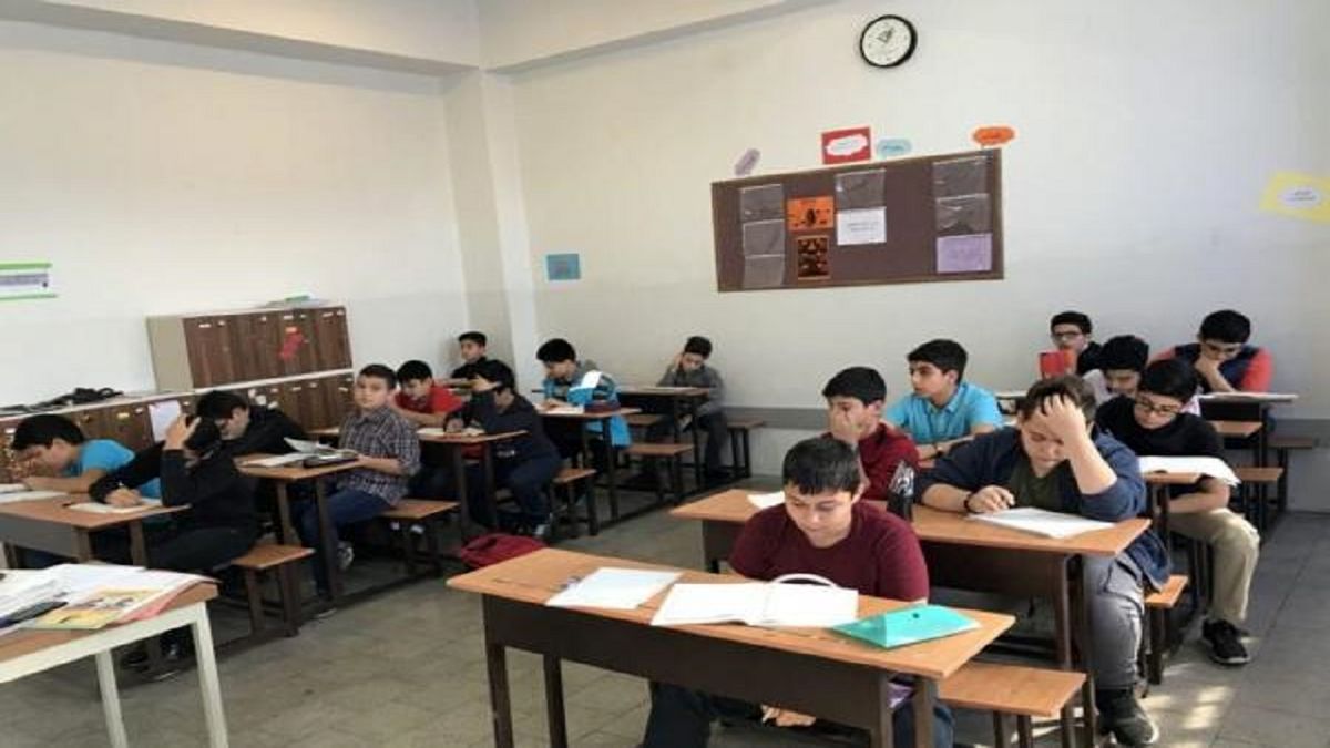 مدارس را نمی‌فروشیم حتی اگر کسر بودجه شدید داشته باشیم