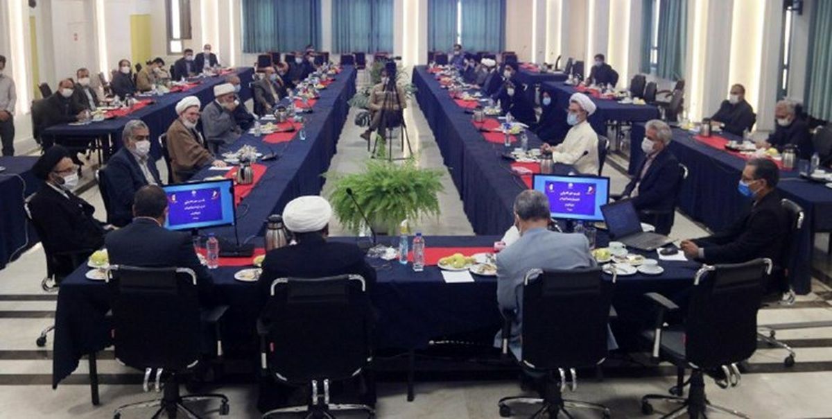 جنگ اقتصادی را با موفقیت پشت سر می‌گذاریم