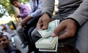 تعلیق سنگین در بازار ارز / دلالان نگران از آوار شکست نرخ‌ها