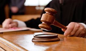 نخستین دادگاه جرایم سیاسی با حضور هیات منصفه برگزار شد/ تبرئه زاکانی و مجرم شناخته شدن روزنامه دولتی