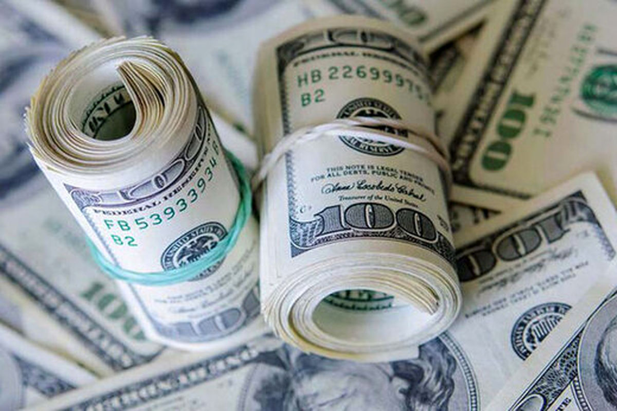 تلاطم نرخ ارز، در میانه امواج سیاست / کدام سیگنالها قیمت دلار را بالا و پایین می‌برد؟