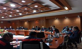 با همت مدیران و کارکنان حال اکسین خوب است و نگهداری این شرایط بسیار مهم تر است
