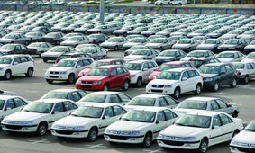مدیرعامل bmw و تویوتا را برای بازدید از کارخانه‌های خودروسازی داخلی بیاورید/ سیاست های شورای رقابت به نفع خودروسازان است، نه مردم