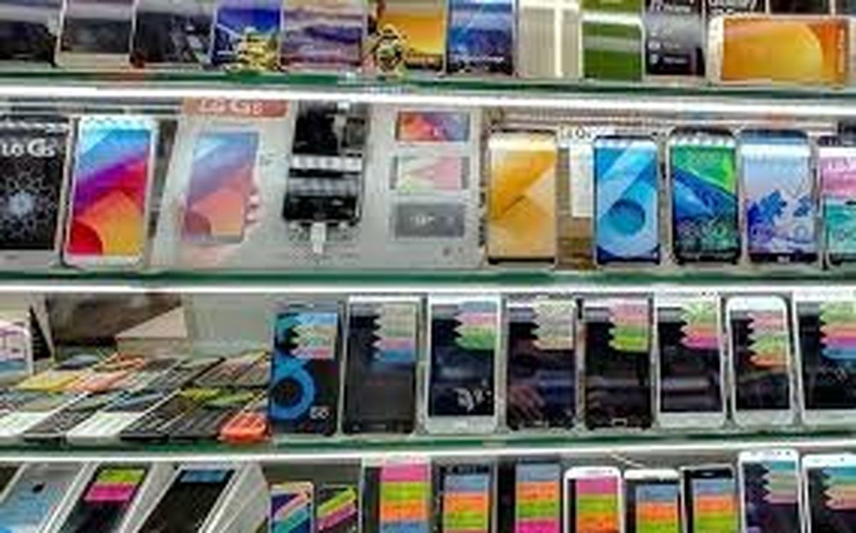 کاهش ۲۰درصدی قیمت موبایل در یک ماه گذشته / احتمال ریزش بیشتر قیمت ها در بازار موبایل