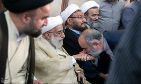 روایتی تازه از گرایش سیاسی مشاور جنجالی رئیس جمهور / «آشنا» بین روحانی و جلیلی مردد بود!