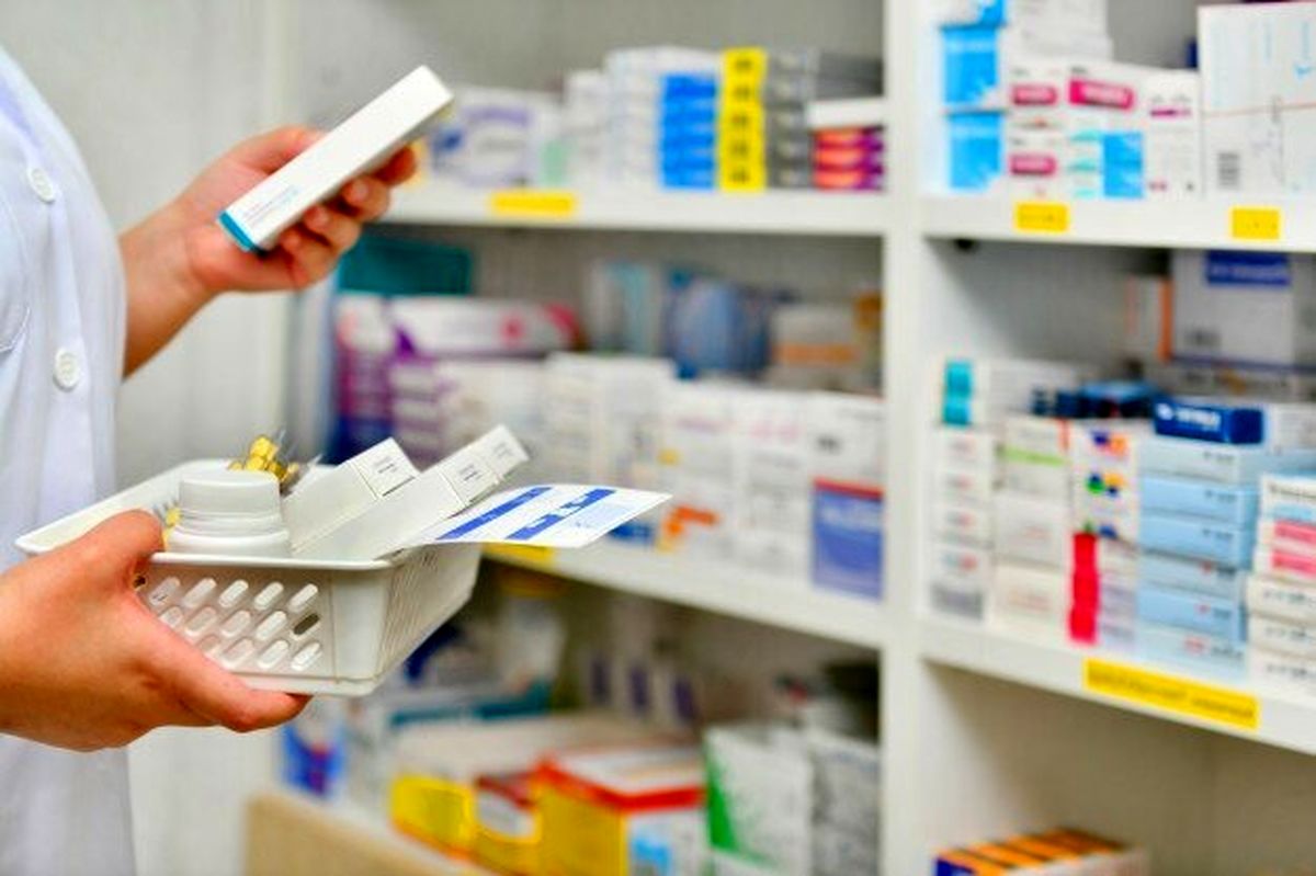 ۸۷۴۰ میلیون دلار برای کالاهای اساسی و دارو تامین ارز شد