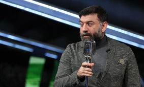 طرح موزاییکی باشگاه پرسپولیس برای علی انصاریان/ عکس