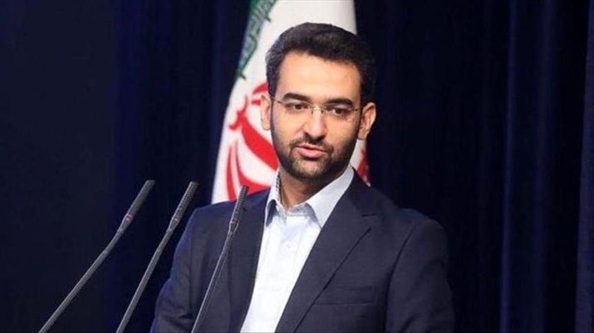 سوال از وزیر ارتباطات در مجلس به دلیل سخن گفتن علیه "دل بستن به روسیه"