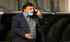 مظلومی در جمع هواداران معترض: اگر استقلال با رفتن من درست می‌شود، می‌روم