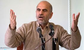 وزارت نفت شرافتمندانه تجربه‌ میدان نفتی آزادگان با چینی‌ها را شفاف بگوید/ از سرنوشت کامبوج و اکوادور درس بگیریم