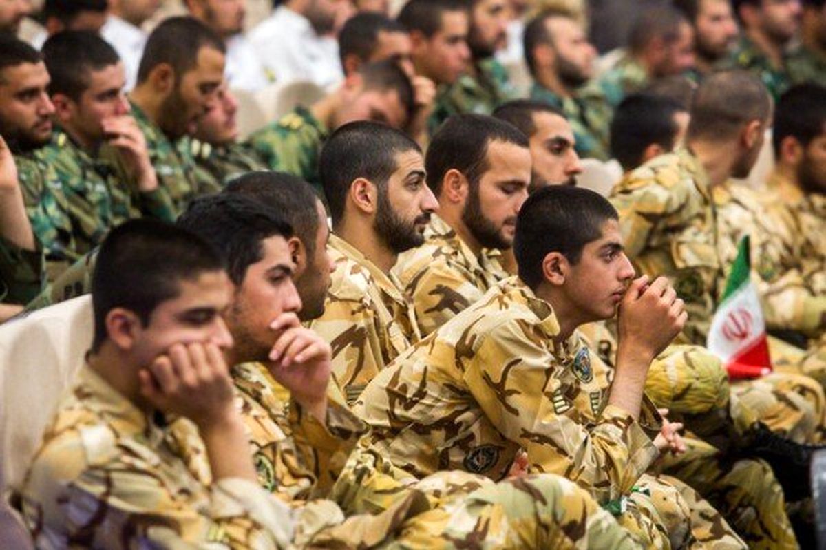 سربازی اختیاری و حرفه‌ای با حقوق و مزایا/ دغدغه پسران حل می‌شود؟